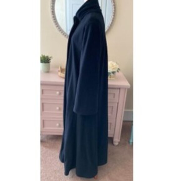 VINTAGE ARMANI COLLEZIONI VELVET FULL LENGTH COAT - Picture 3 of 7